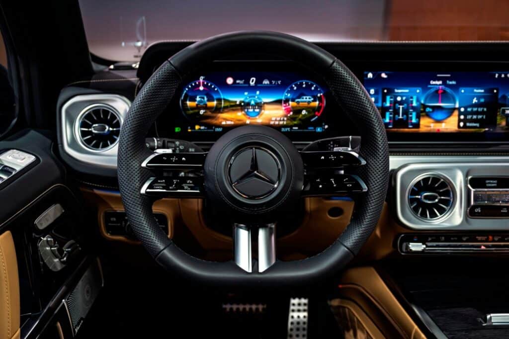 interior mercedes vs bmw