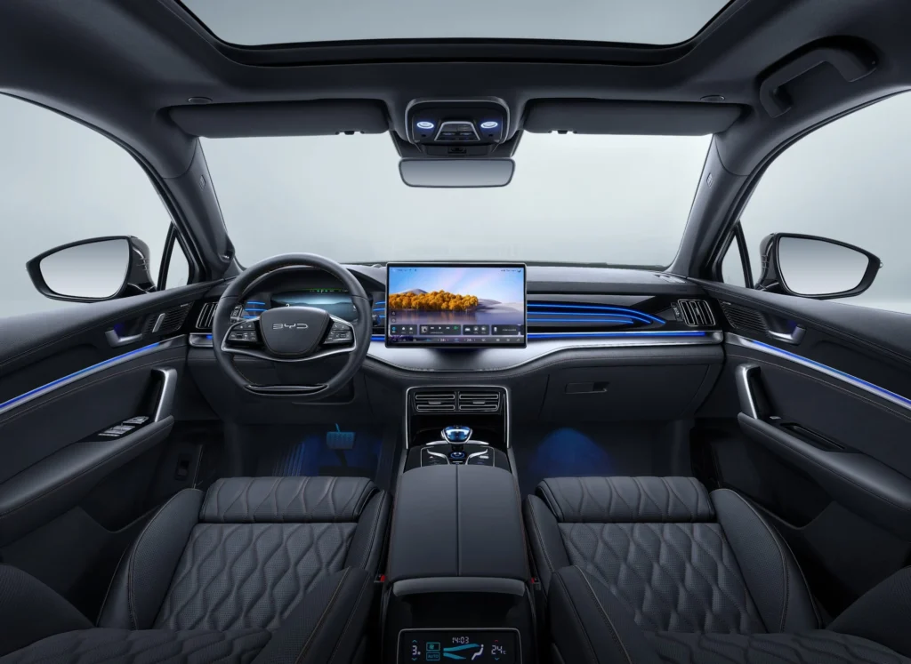 Renting BYD Tang detalle 5