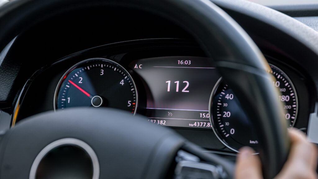 Penalización por exceso de km en renting: 8 consejos para evitar costes extra