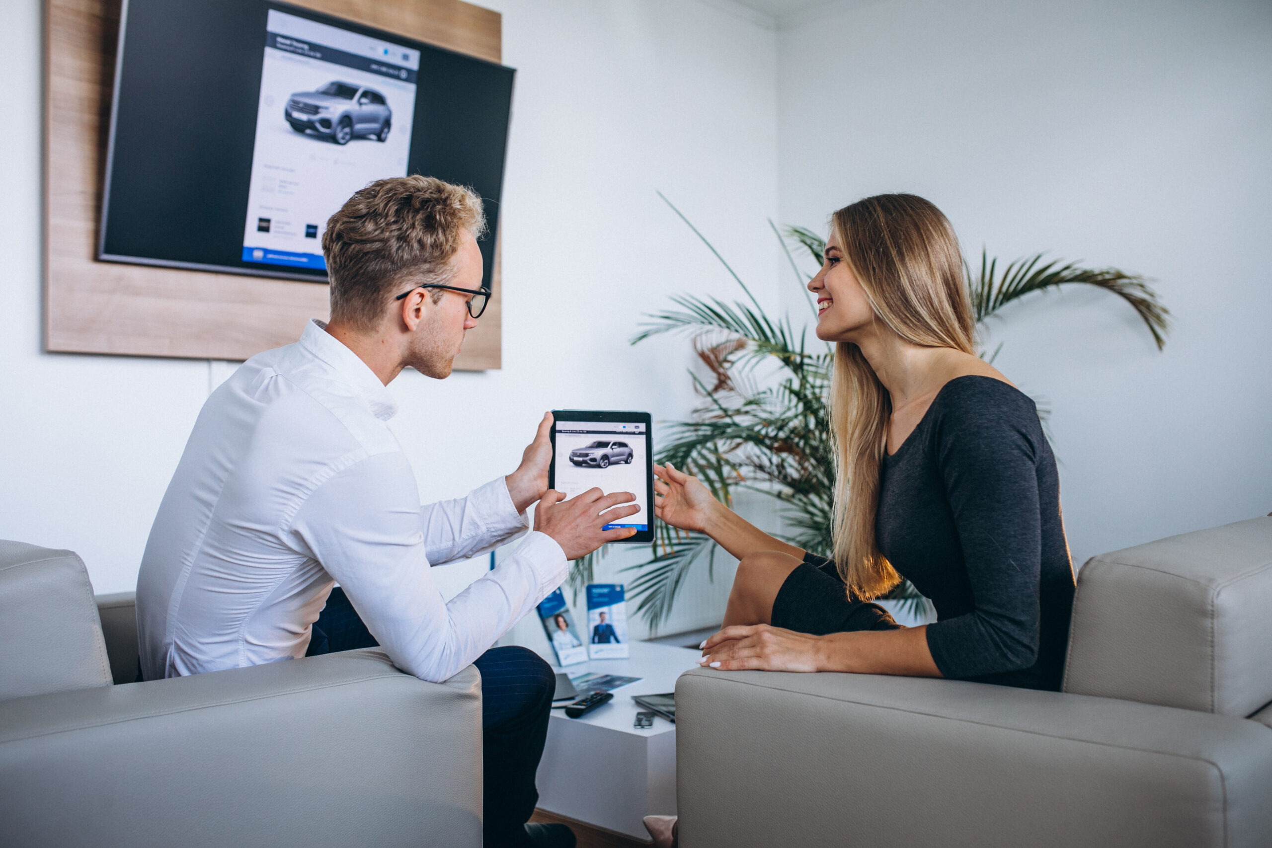 Servicios incluidos en el renting de un coche. Lista de los 10 beneficios principales
