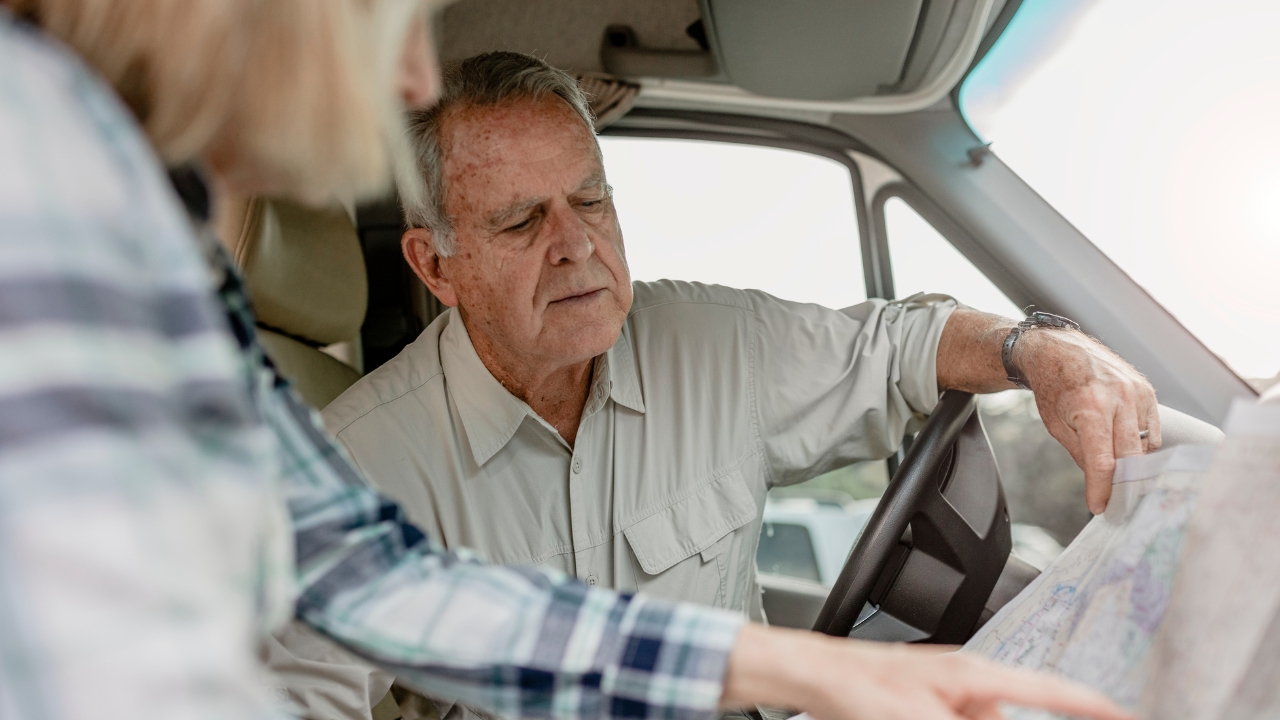 Renting para jubilados: ¿es posible contratar un coche de renting después de la jubilación?